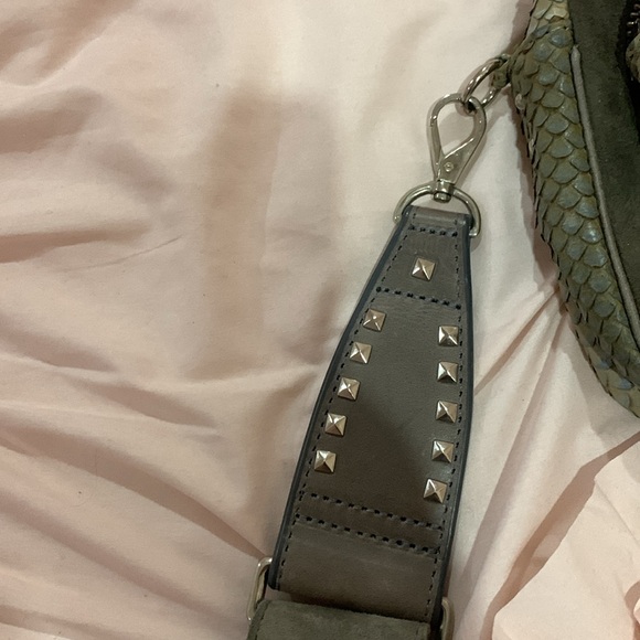 Authentic Claris Virot Charly Python beige/gray Shoulder Bag with 2 straps - Picture 3 of 16